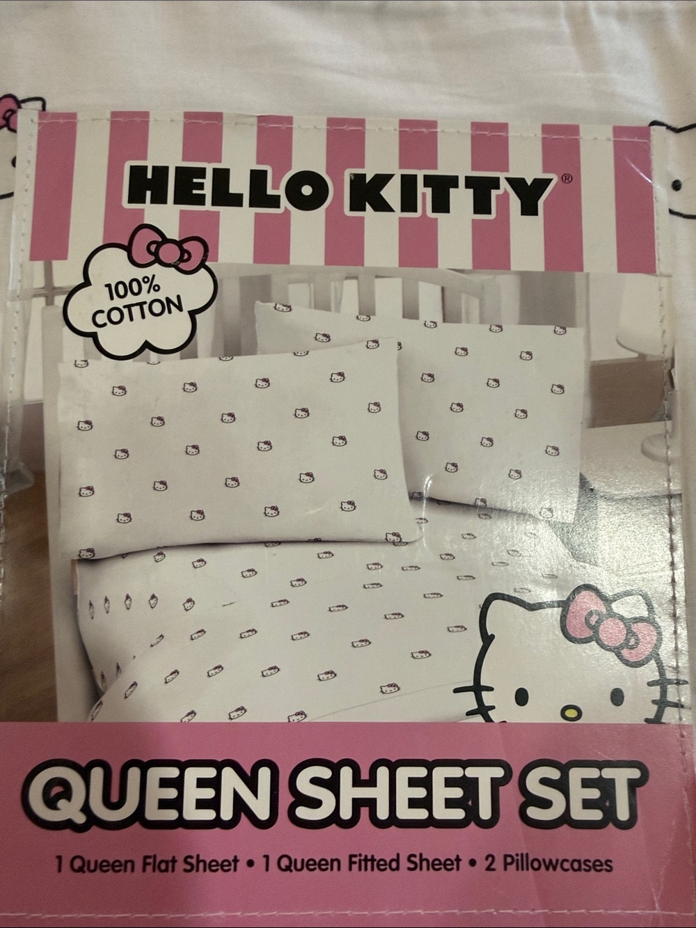 Hello Kitty Queen Sheet Set
